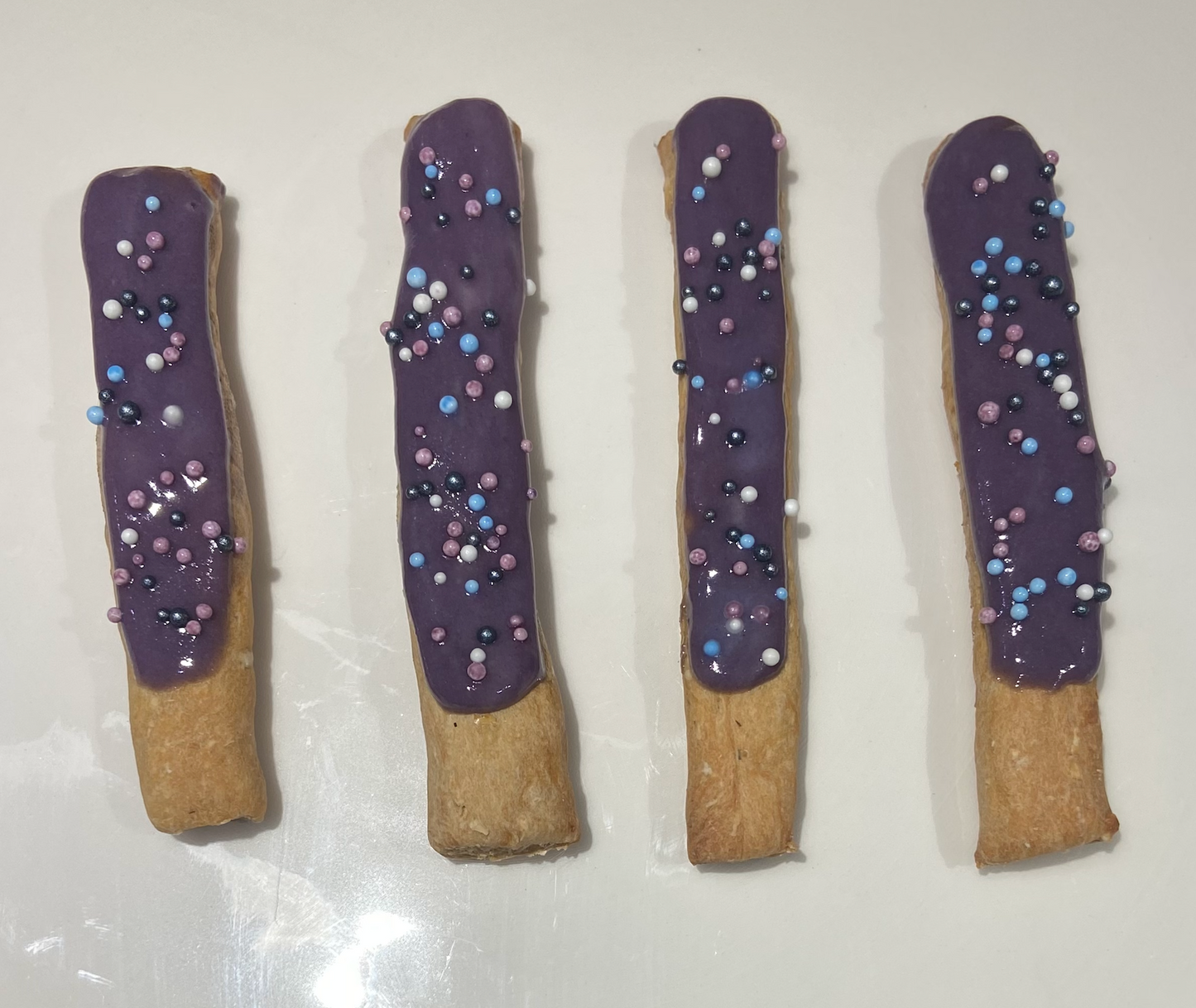 horse cookies: Colourful Pretzels