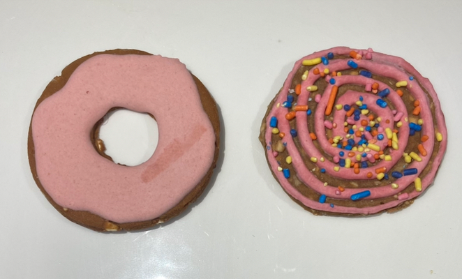 Horse cookies: Crumbl cookie/doughnut